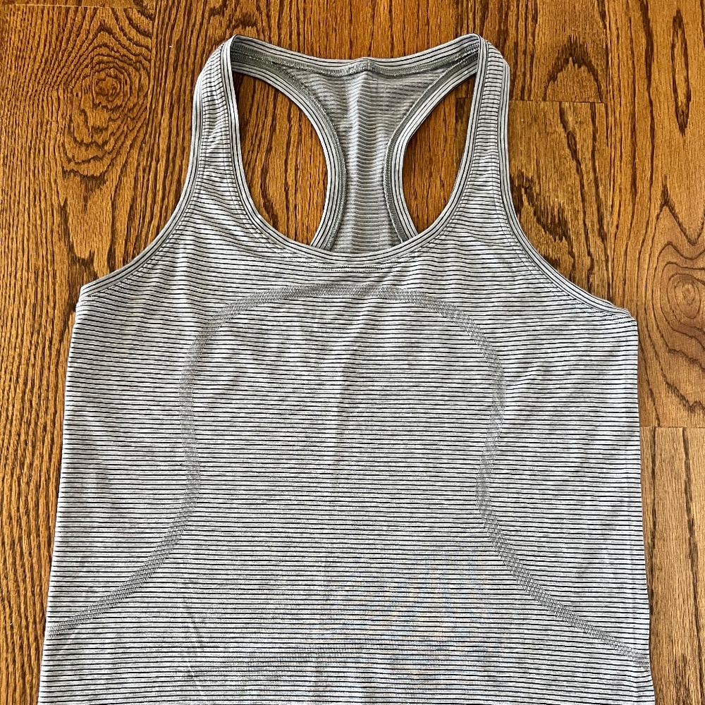 Lululemon swiftly tech razorback tank, size 10, EUC